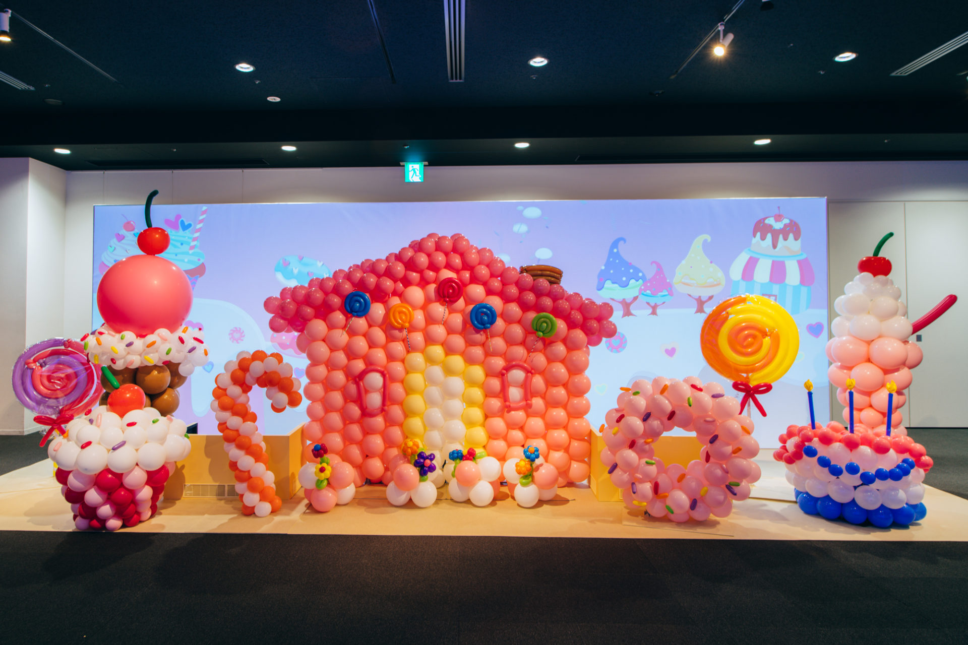 商業施設のフォトスポットバルーン
