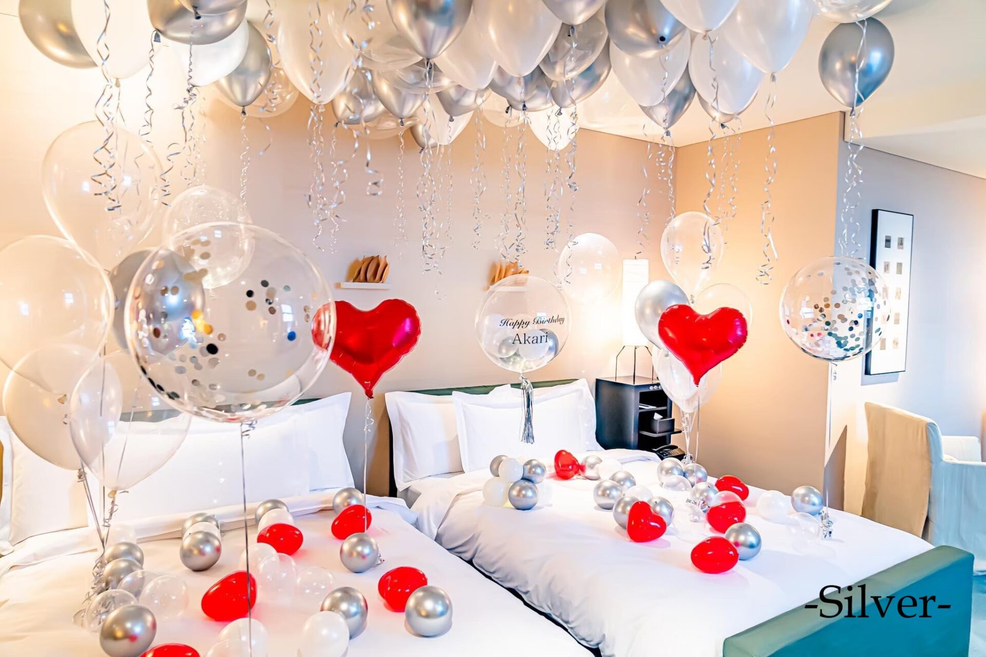 ホテルでの彼女の誕生日バルーン装飾