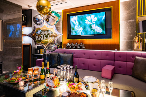 115：【13,350 yen(税込)】Champagne Bottle & Birthday Balloon Bouquet