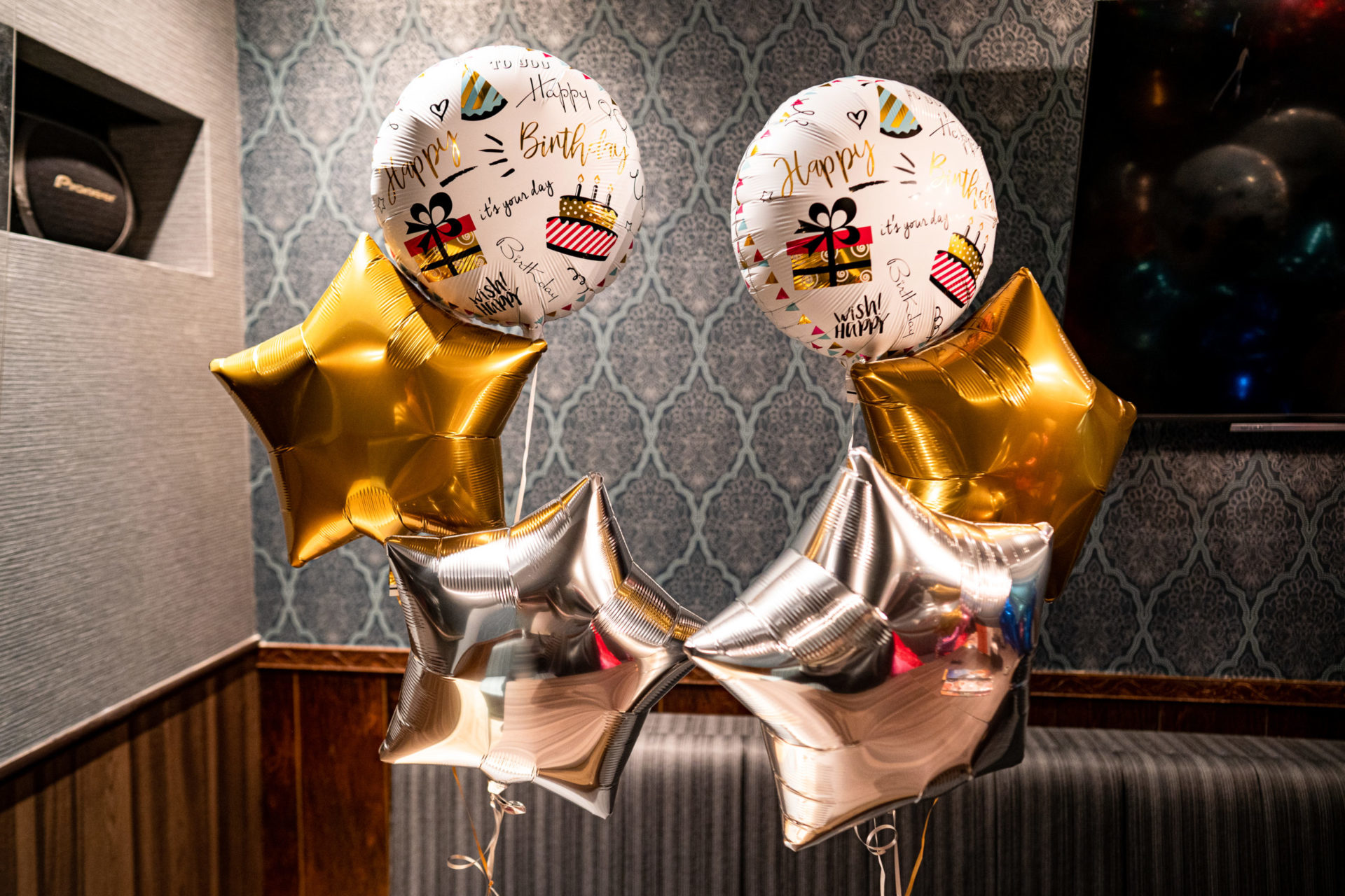 飲食店でバースデーサプライズ