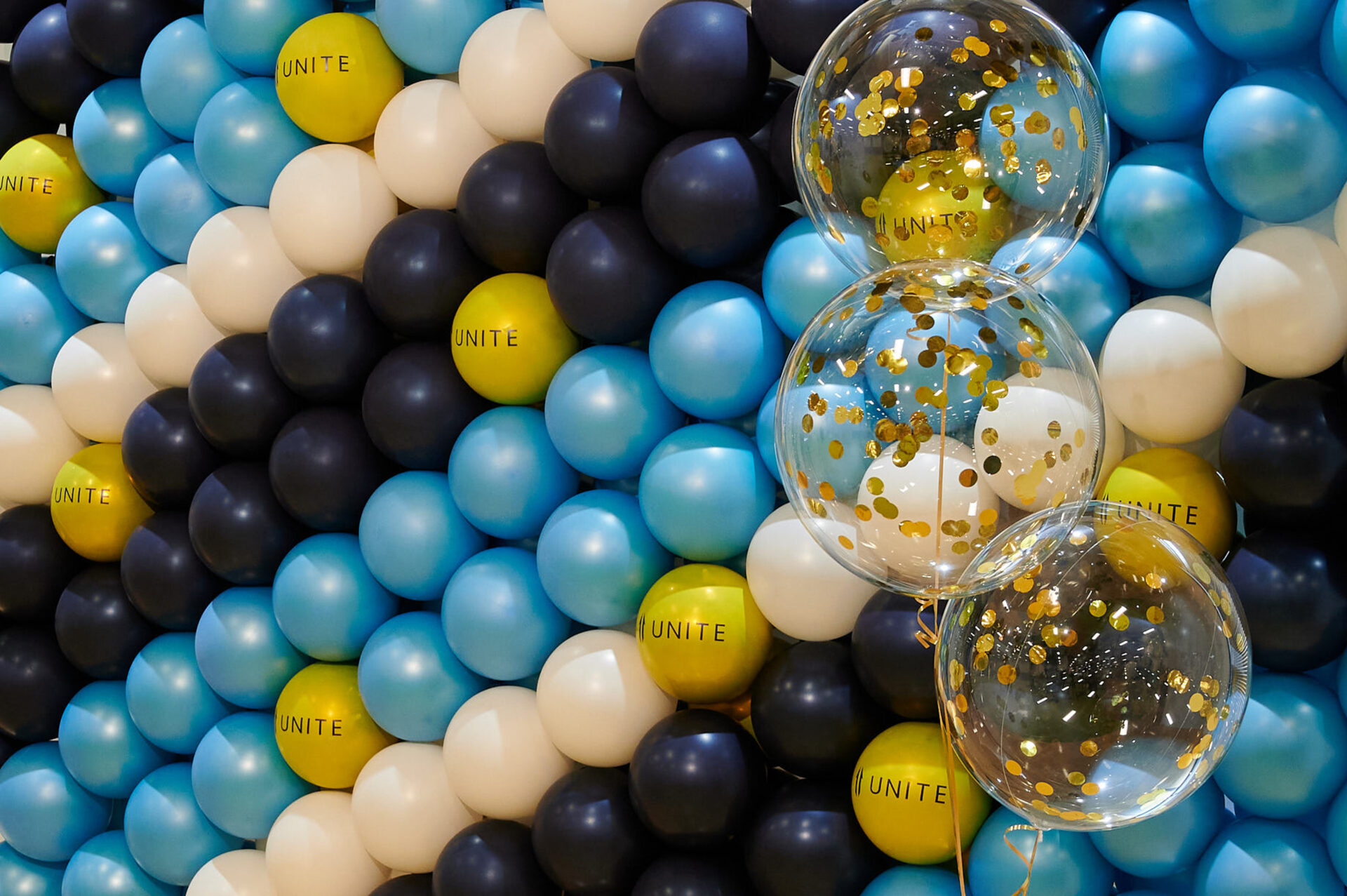 法人イベントバルーンウォール装飾