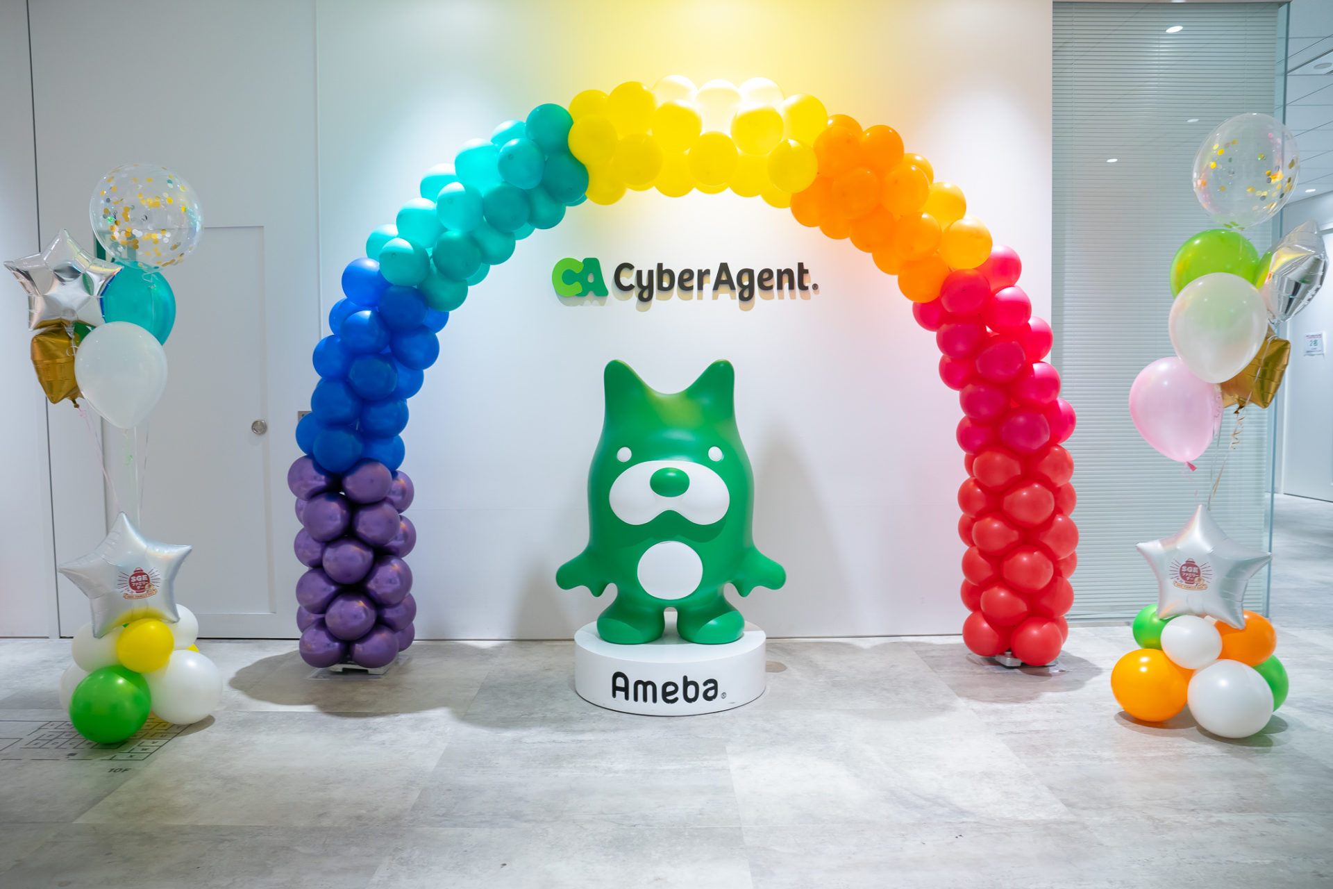 Balloon arch entrance decoration