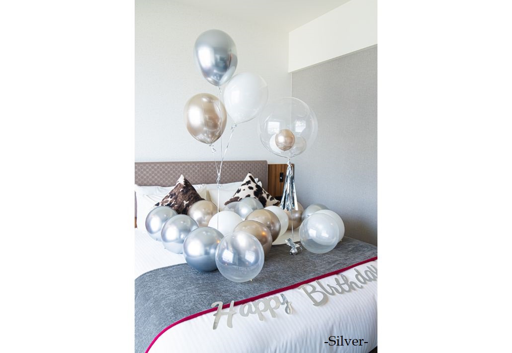 カップルの誕生日お祝いサプライズバルーン装飾