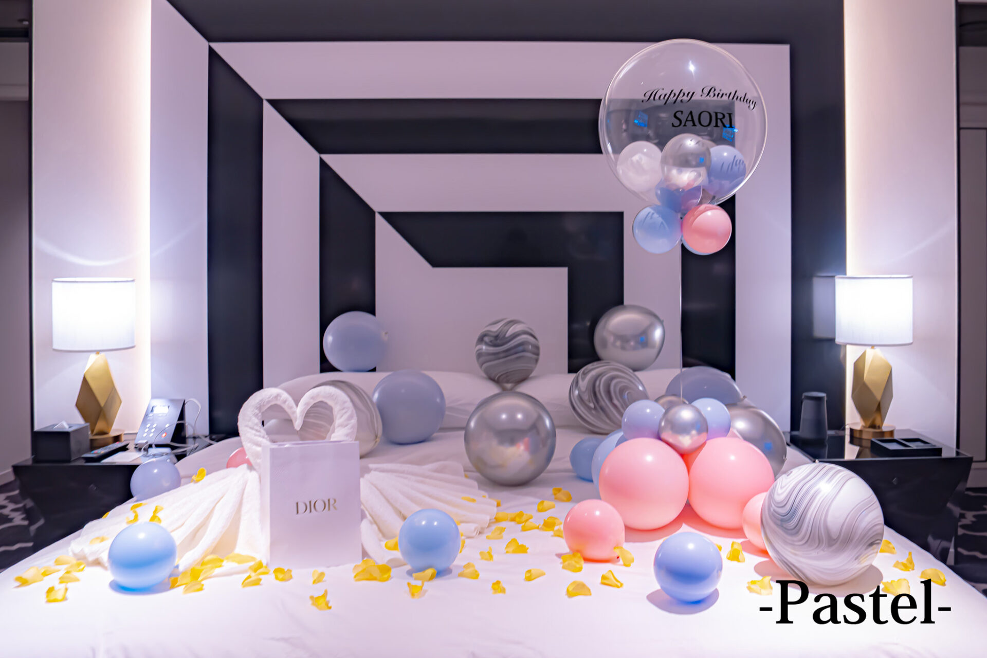 ホテルで彼女にお誕生日サプライズ装飾