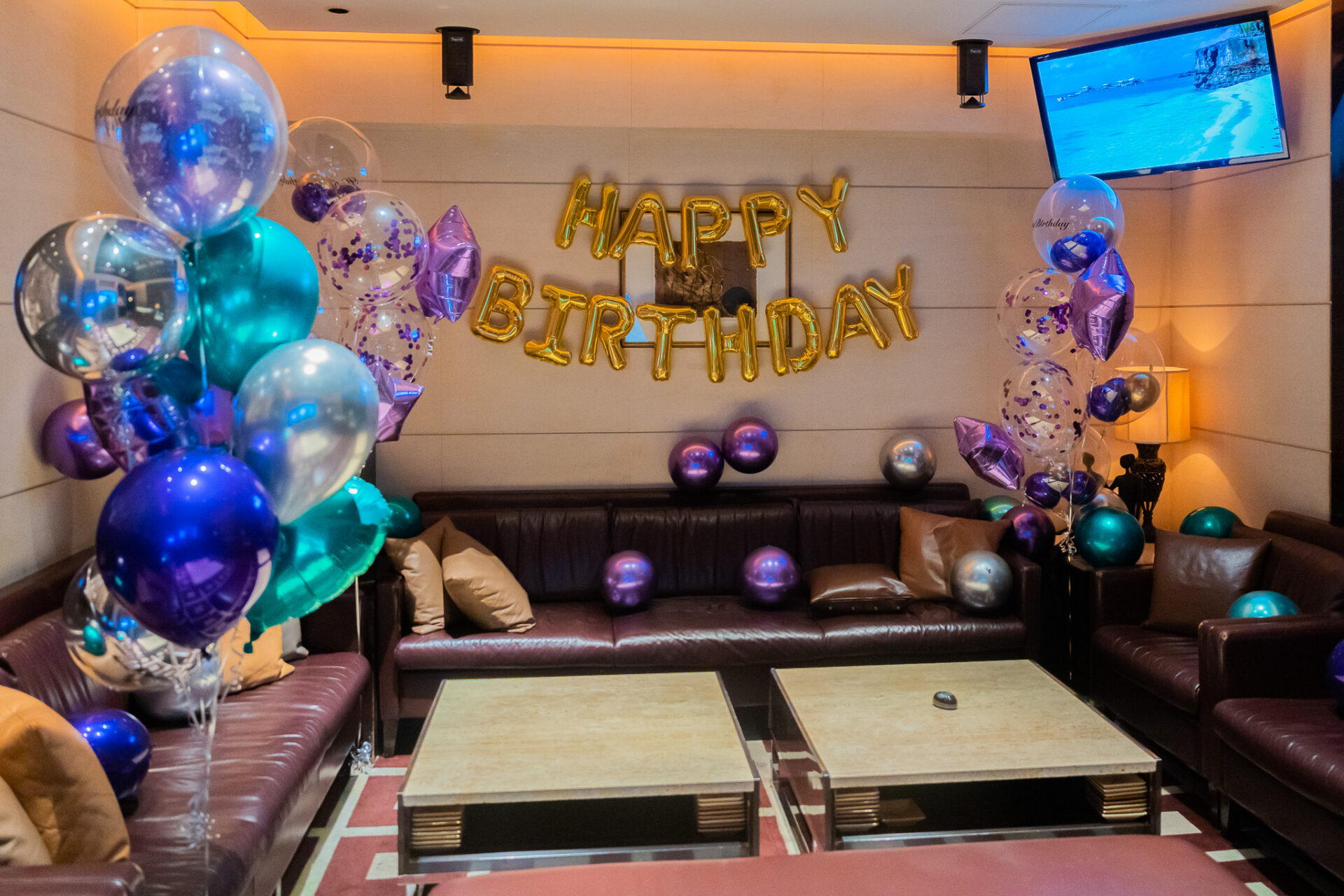 飲食店でお誕生日サプライズ装飾