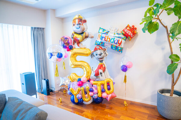 563：【30,000-50,000 yen(税込)】Birthday Character Balloon