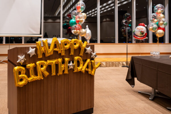 [Please inquire for rates.]604：Christmas & Birthday Decorations