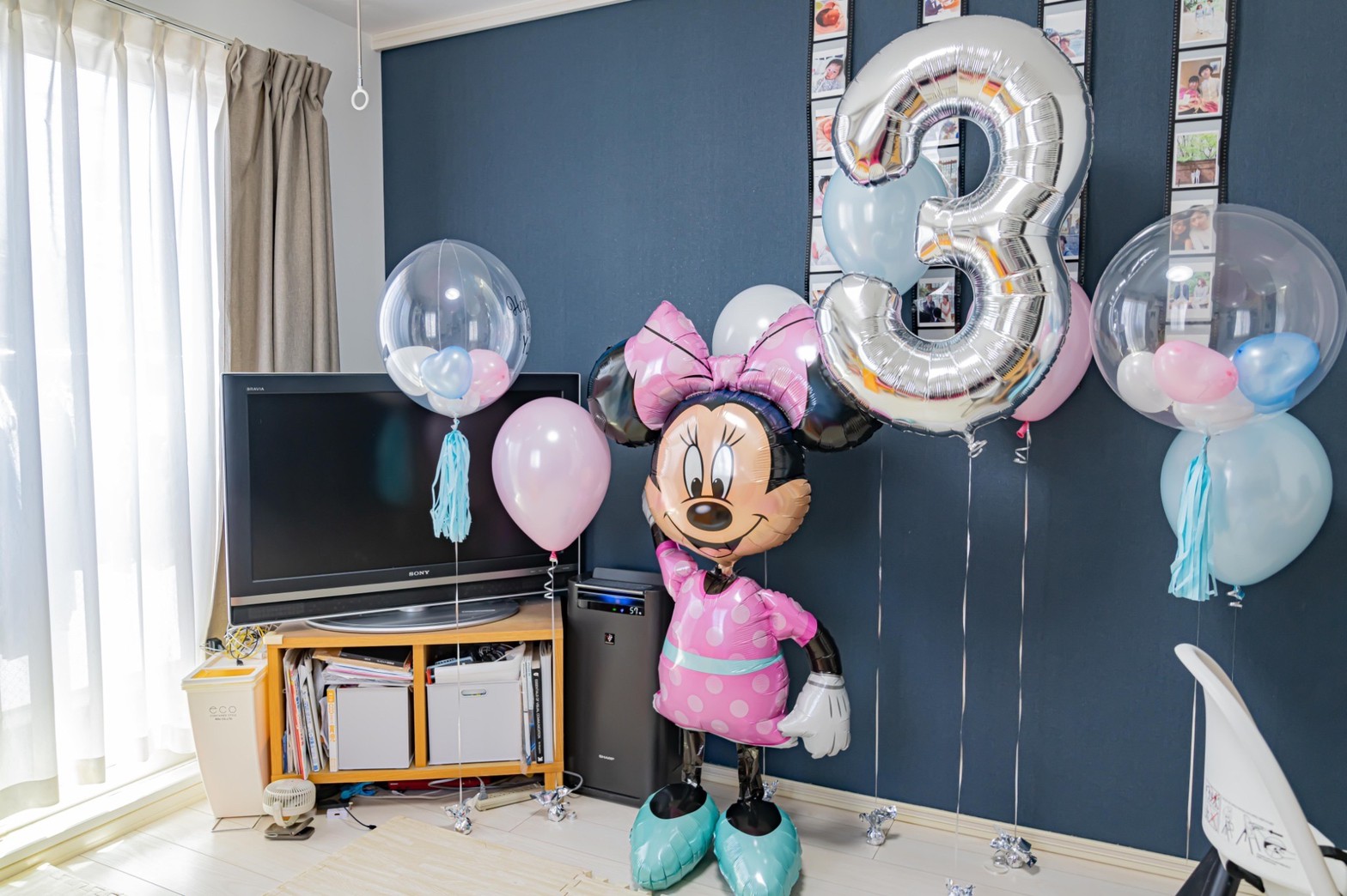 Large size Minnie Mouse balloon that kids will love!