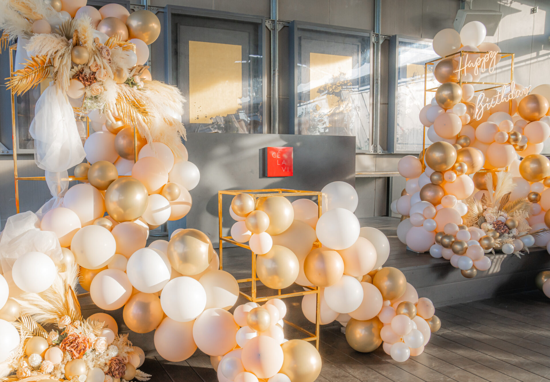 Birthday party photo spot decoration at restaurants