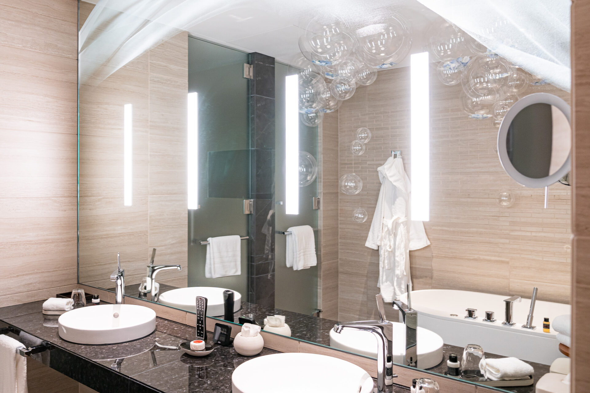 バブル(泡)モチーフのバルーン装飾