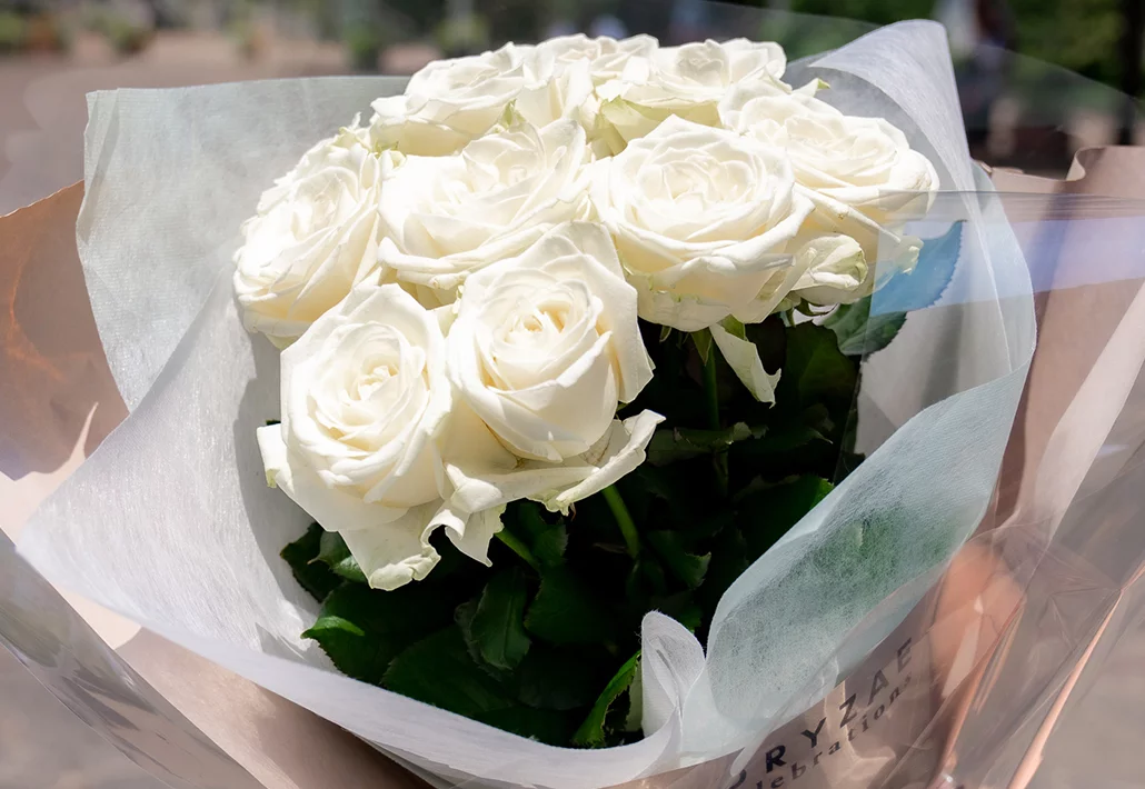 プロポーズサプライズギフト