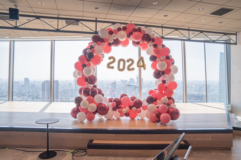 入社式の装飾バルーン