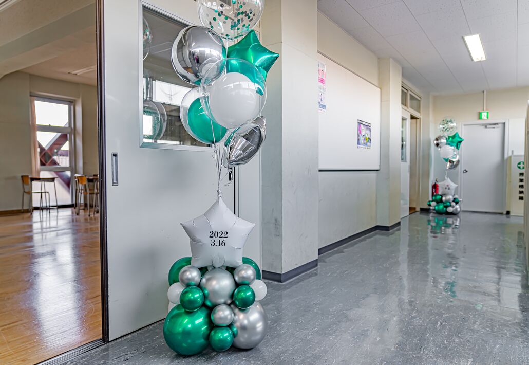 学校の卒業式の装飾