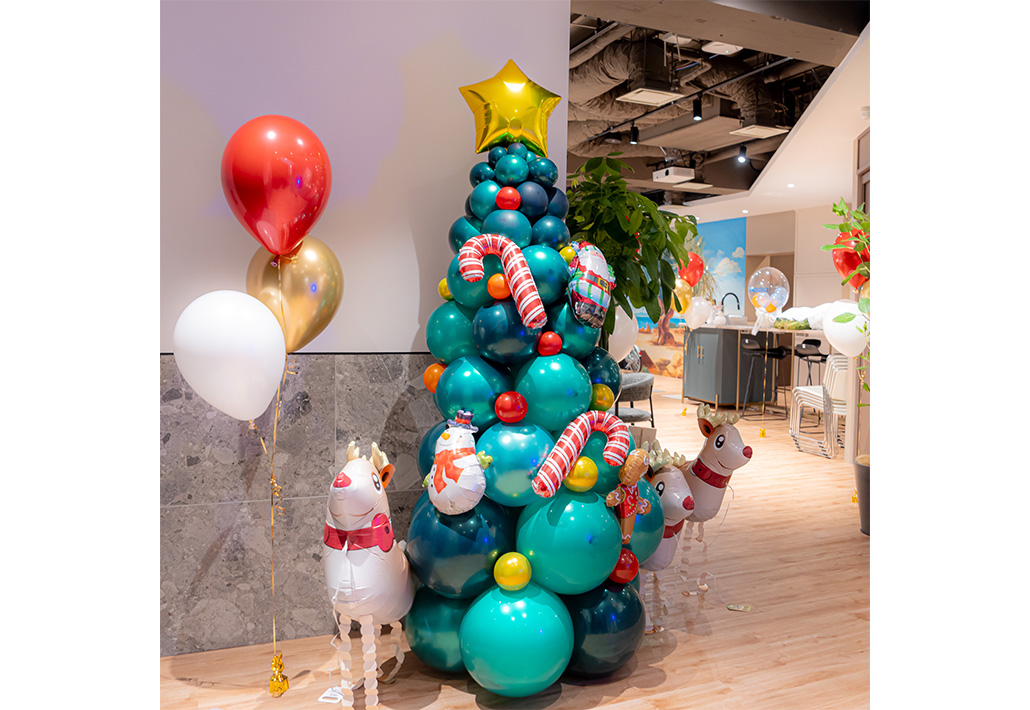 オフィスのクリスマス装飾